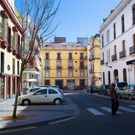 Puerta Del Arenal II Apartment Seville Ngoại thất bức ảnh